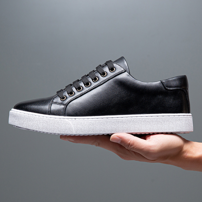 Atlas Low Top Sneakers