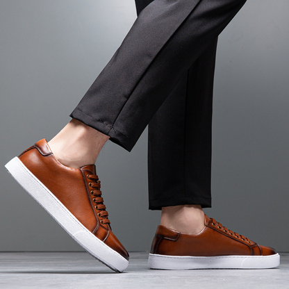 Atlas Low Top Sneakers