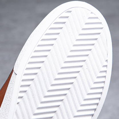 Atlas Low Top Sneakers