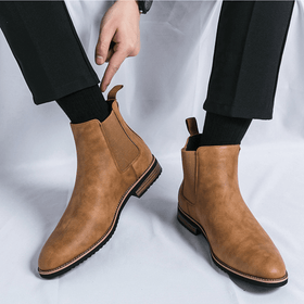 Pathfinder Matte Chelsea Boots - Timeless Crafted
