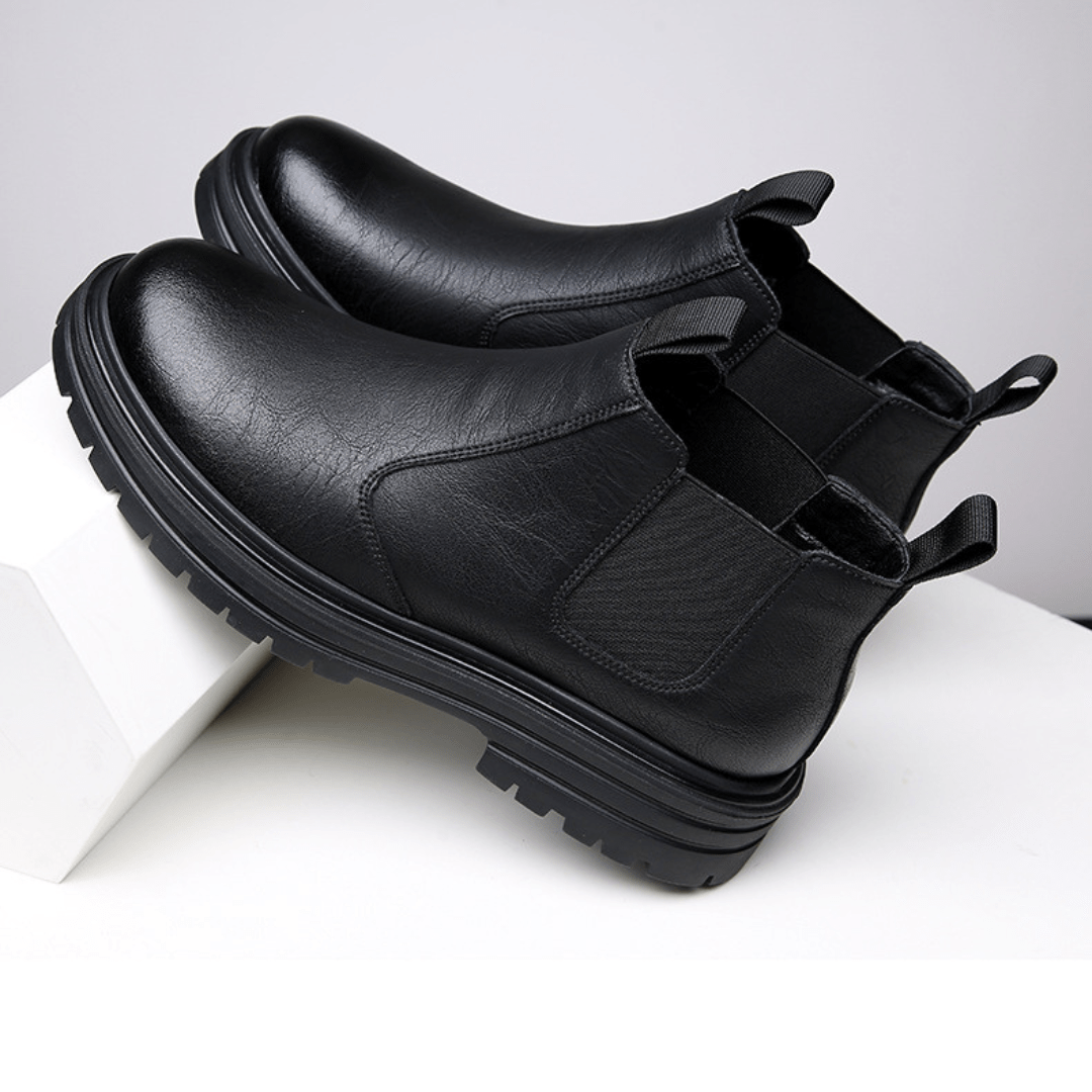 Trailmaster Lug Chelsea Boots - Timeless Crafted